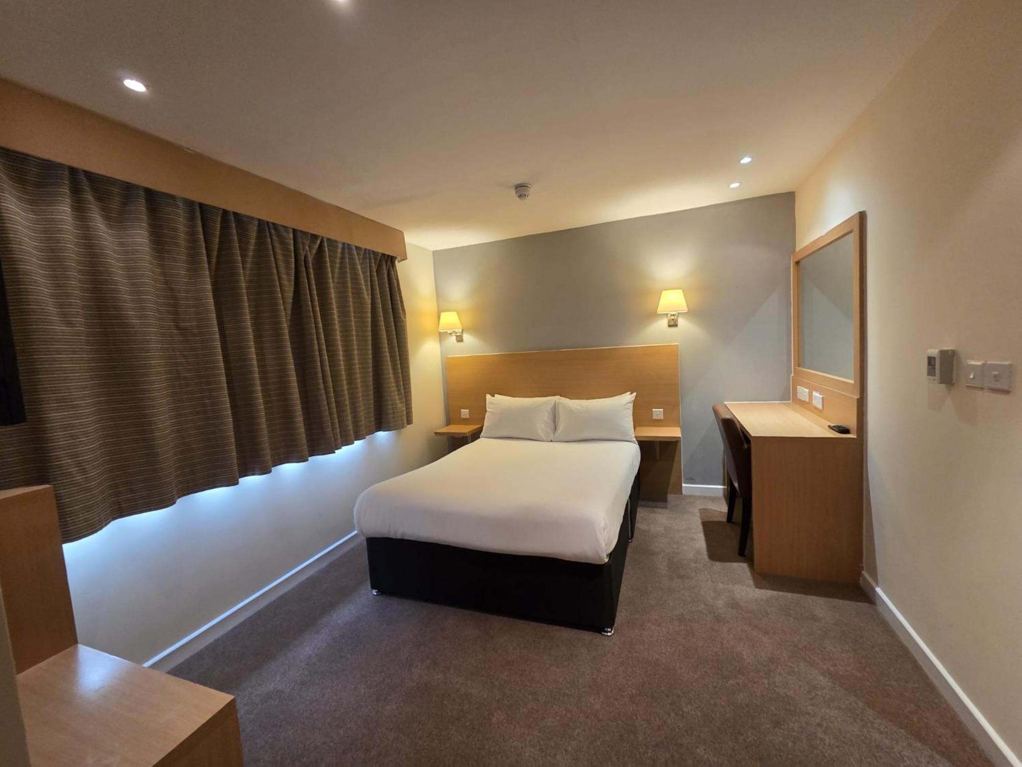 The Luton Hotel Екстер'єр фото